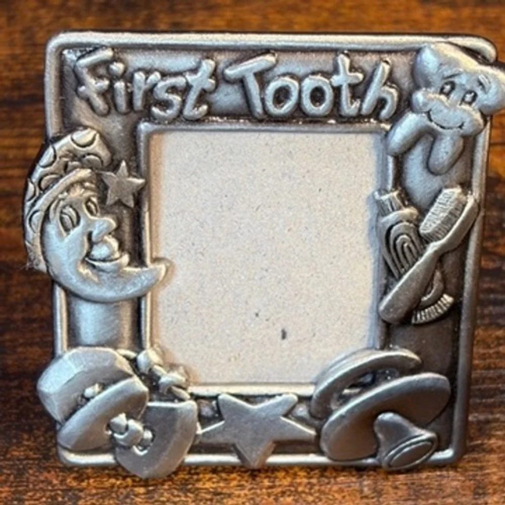 VTG Miniature Baby Milestone Pewter Frames Set of 4 Style Easel Nursery Gift‎ 3D